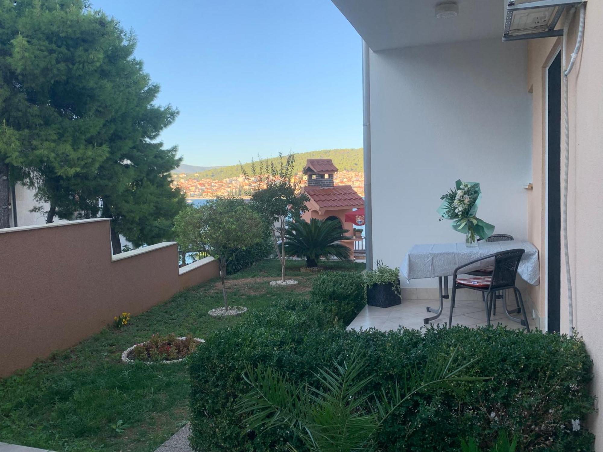 Apartments Villa Zica Trogir Exterior foto