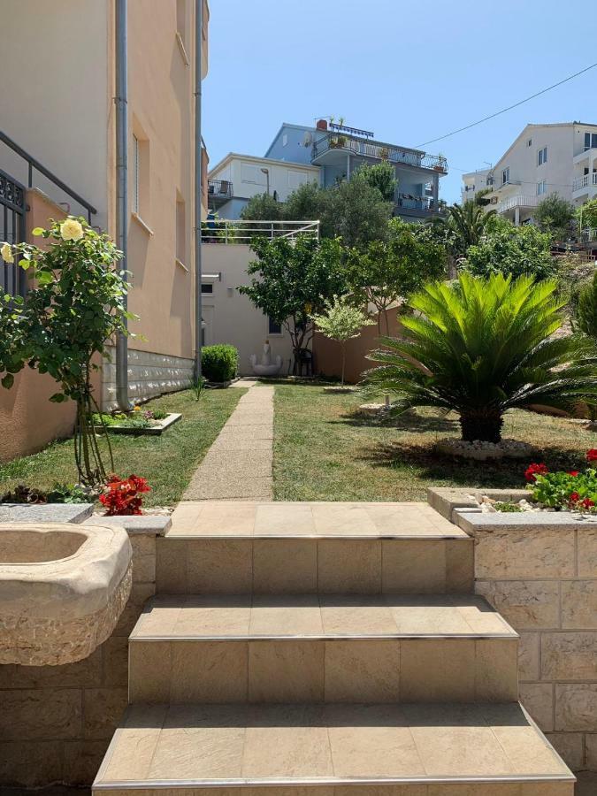 Apartments Villa Zica Trogir Exterior foto