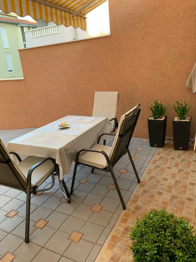 Apartments Villa Zica Trogir Exterior foto